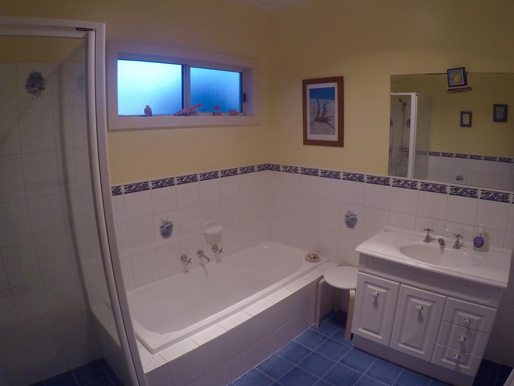 Emu Bay Stay Екстериор снимка
